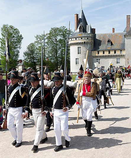 Sully sur Loire juin 2016 . Le 15e Tenue : Marins de Haut-bord