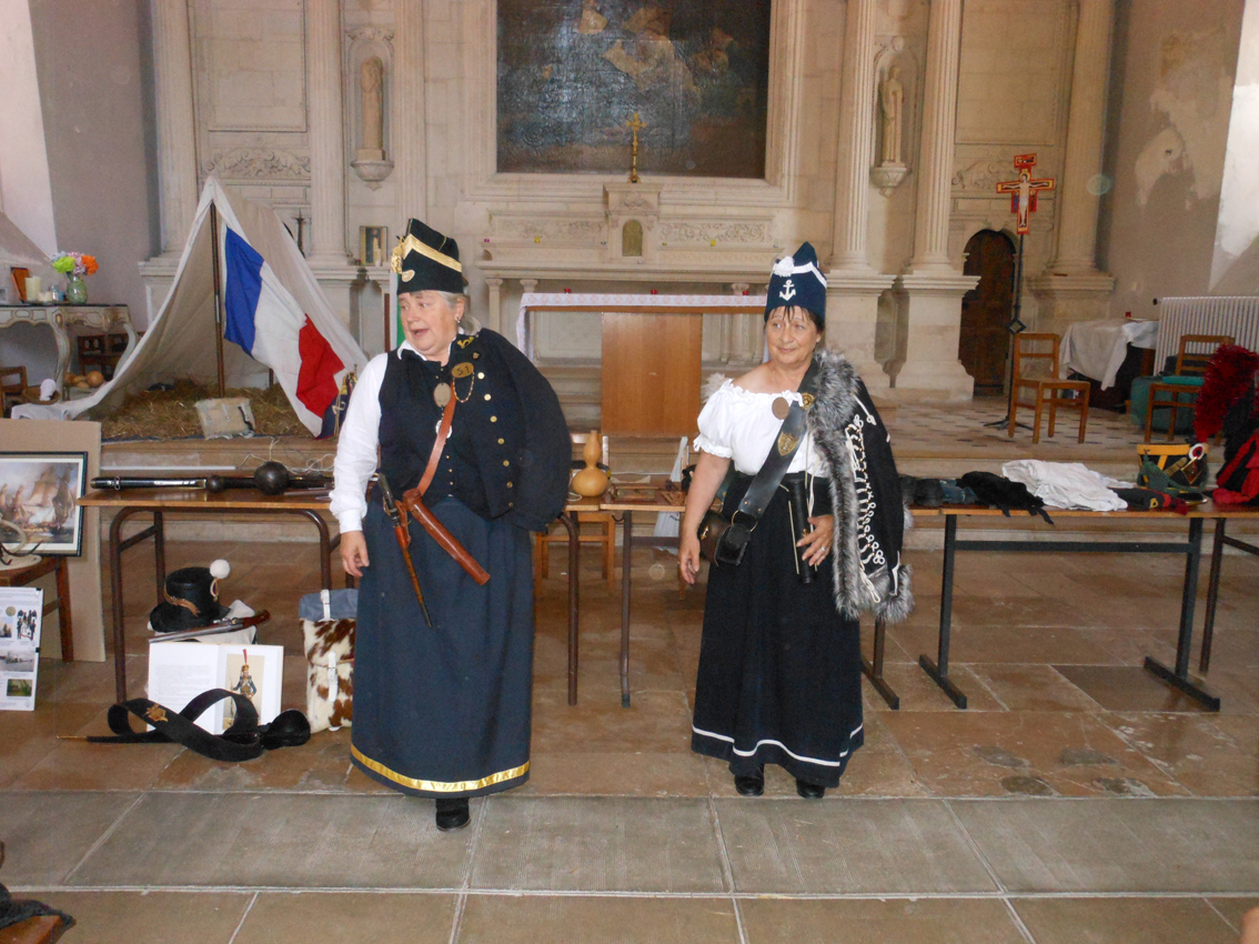 Cantinière " Marie Tête de bois et " Vivandière " Paty "